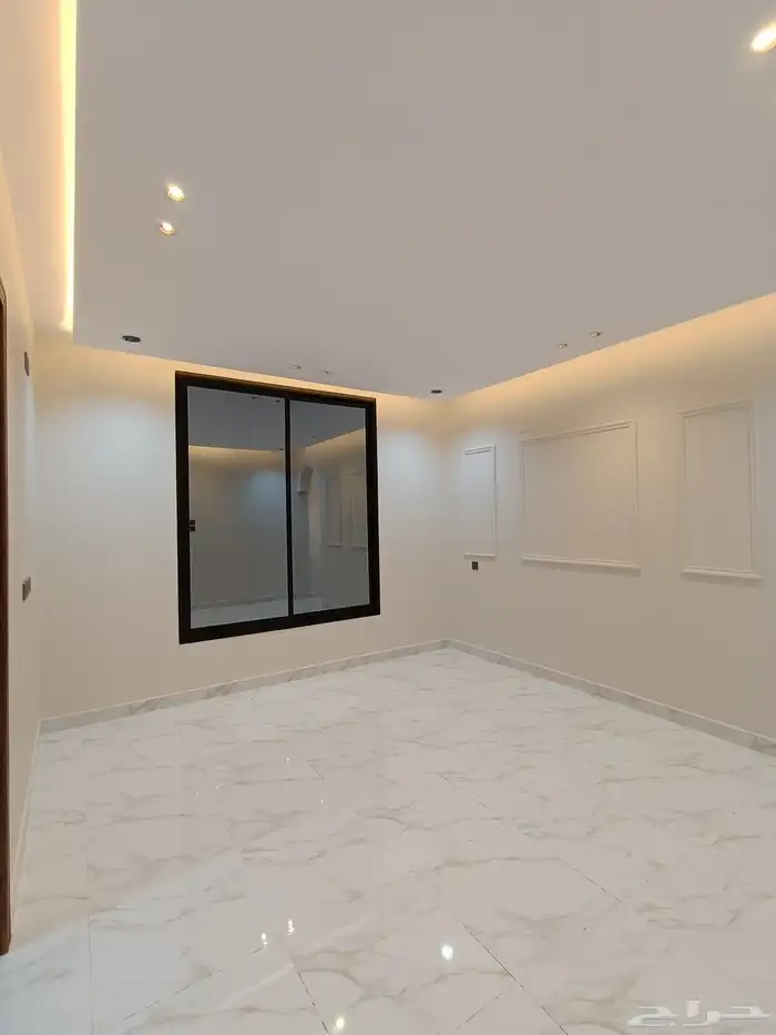 للبيع روف علويه 5 غرف نوم  ومدخل سياره بحوش وشقق أرضيه ومدخ 12