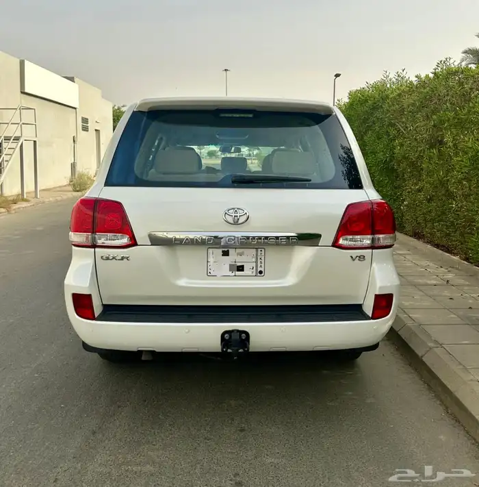 لاندكروزر GXR 3 2010 3