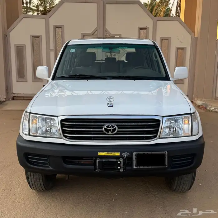 لاندكروزر 1998 ( قير عادي - فتحة - ونش ) 2