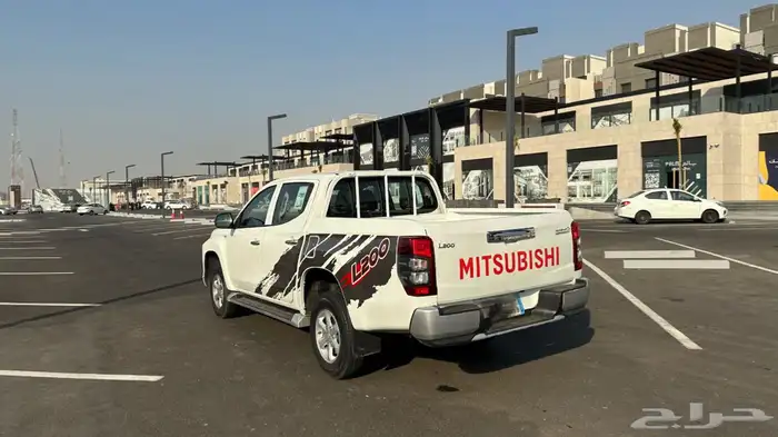 بكب غمارتين متسوبيشي 4