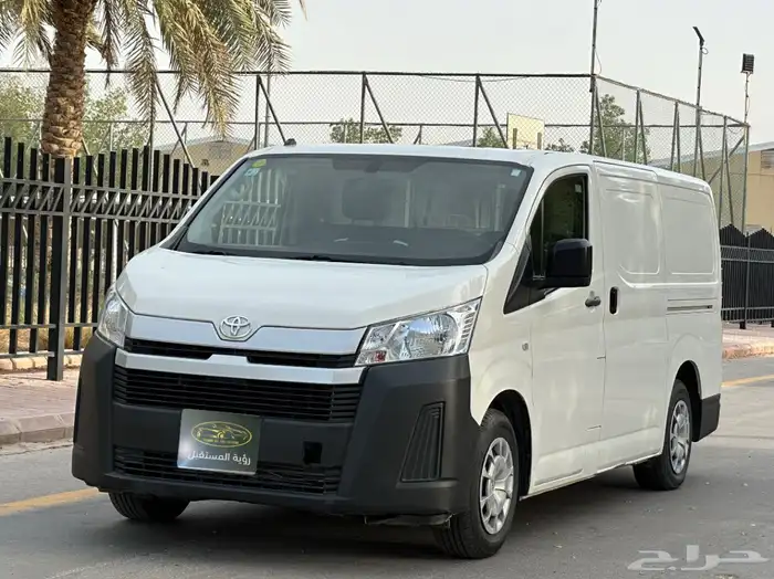 تويوتا باص بضاعه موديل 2019 سعودي قير عادي ديزل 1
