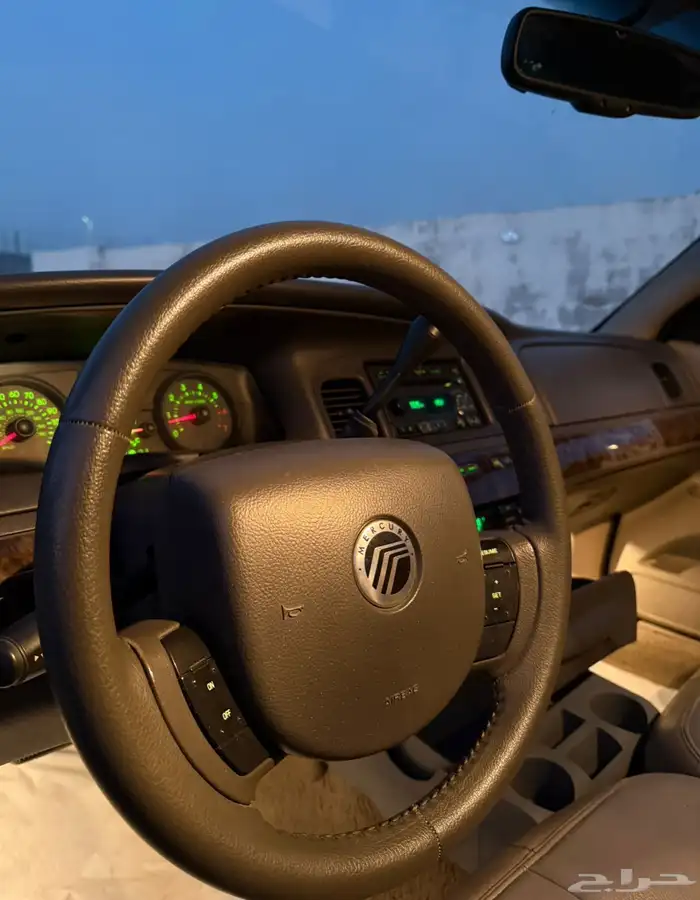 فورد ماركيز 2010 8