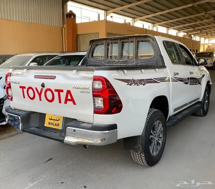 تويوتا هايلكس دبل أصفار بنزين 2025 4