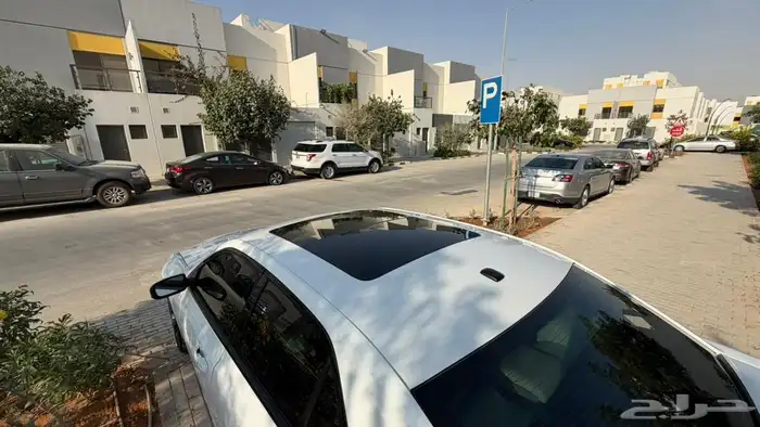 للتنازل كرايسلر 2021 300S ابيض بدون مقابل 8