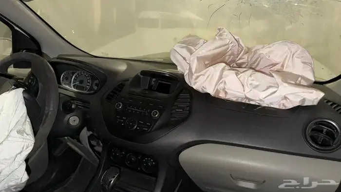 فورد فيجو موديل 2017 للبيع مصدومه 10