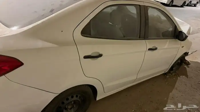 فورد فيجو موديل 2017 للبيع مصدومه 5