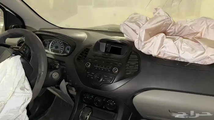 فورد فيجو موديل 2017 للبيع مصدومه 3