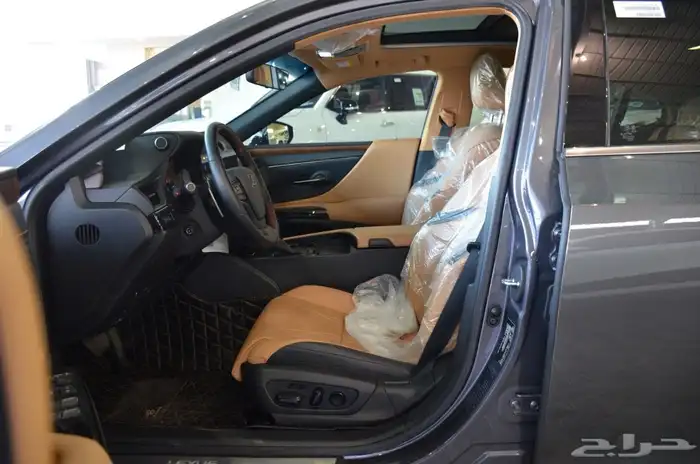 لكزس ES350 CC 2025 وارد عبداللطيف جميل 4
