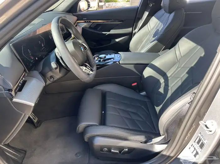 للاستيرادمن كوريا  BMW 520i m kit 2025 2