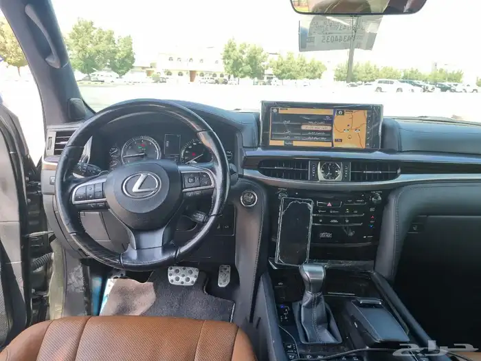 لكزس جيب 2021 13