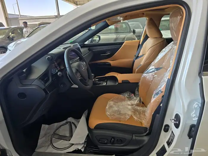 لكزس ES250 AA استاندر الساير موديل 2025 23