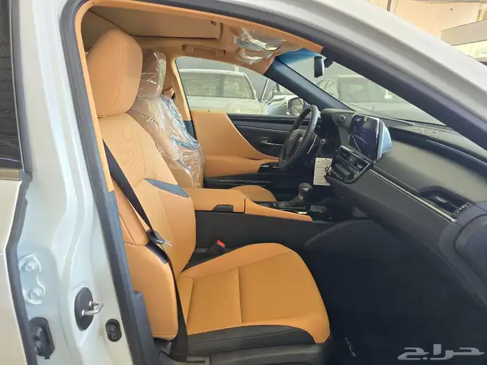 لكزس ES250 AA استاندر الساير موديل 2025 30