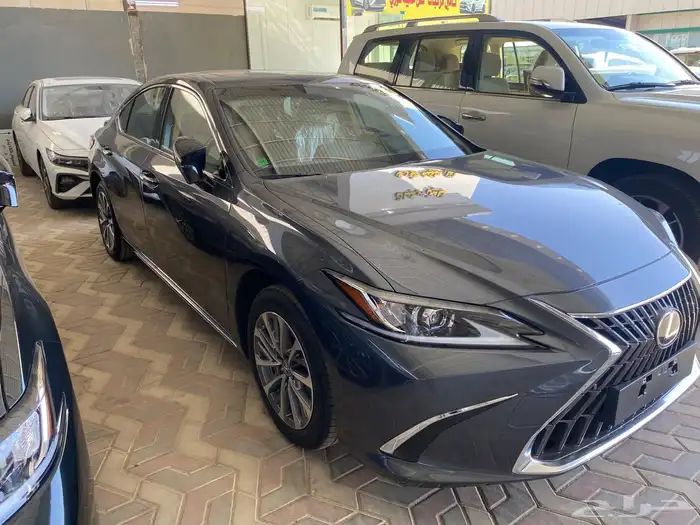 لكزس ES250 AA استاندر الساير موديل 2025 20