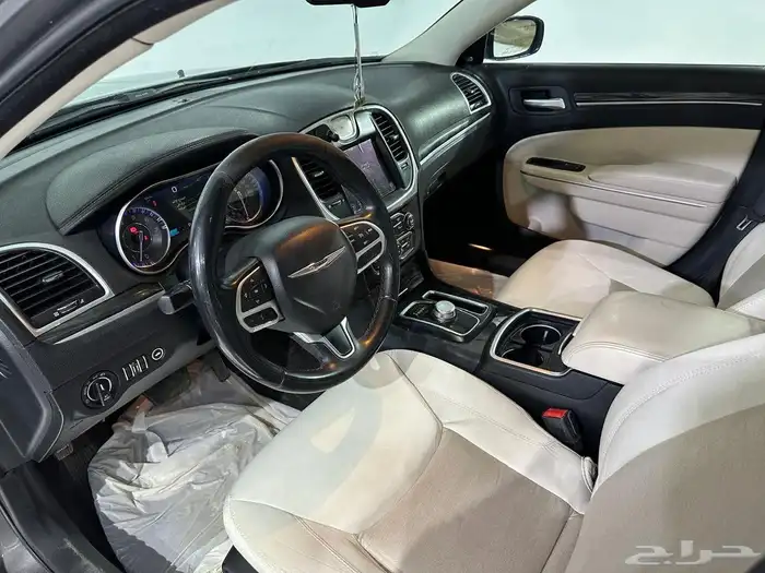 كرايزلر C300 2017 14