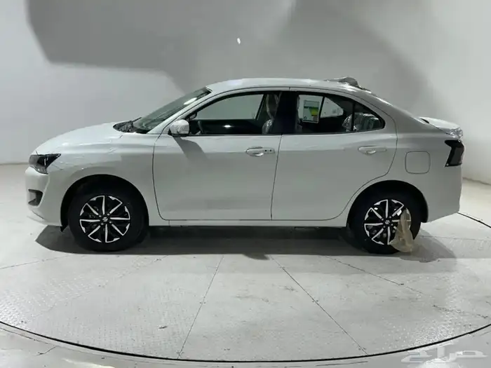 سيارات للايجار 8