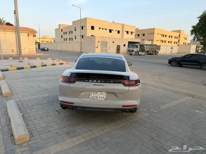 بورش بانميرا 4 7