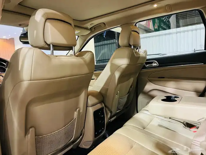 جيب شروكي 2019 ليمتد V6 (عرض خاص) 7