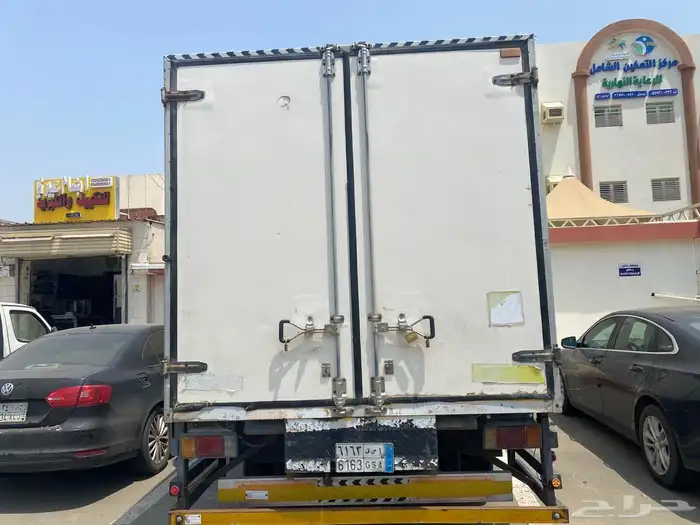 Toyota DYNA 2006 model truck 2