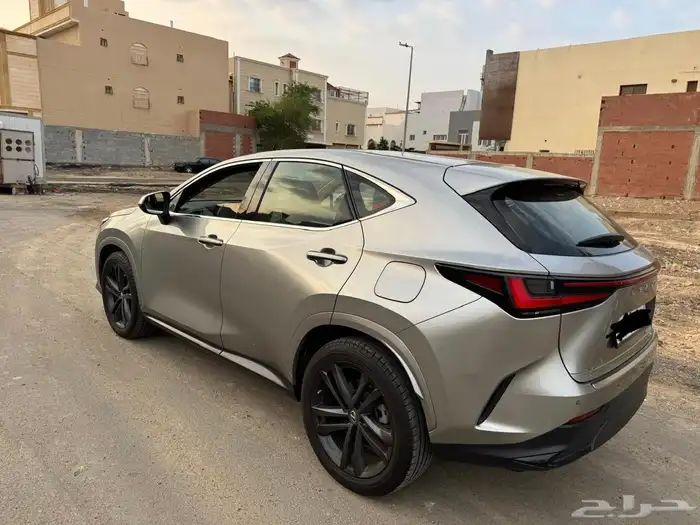 لكزس Nx 2023 3