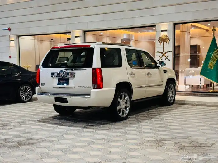 اسكاليد فل كامل نظيف جدا سعودي 3