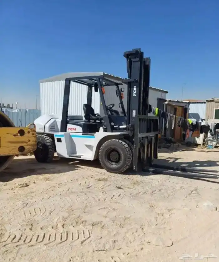رافعه شوكيه فوركلفت سيزرلفت للايجار Forklift Sealift 1