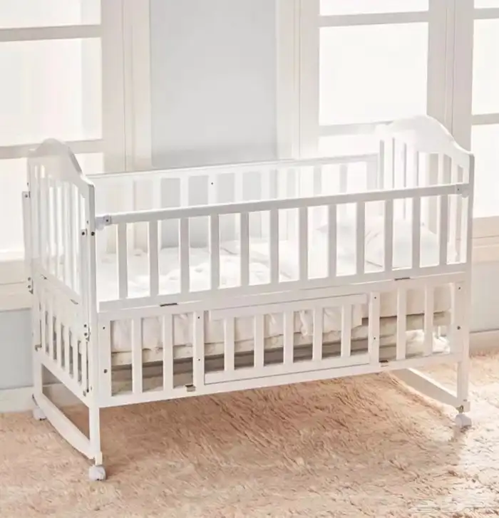 سرير اطفال 2