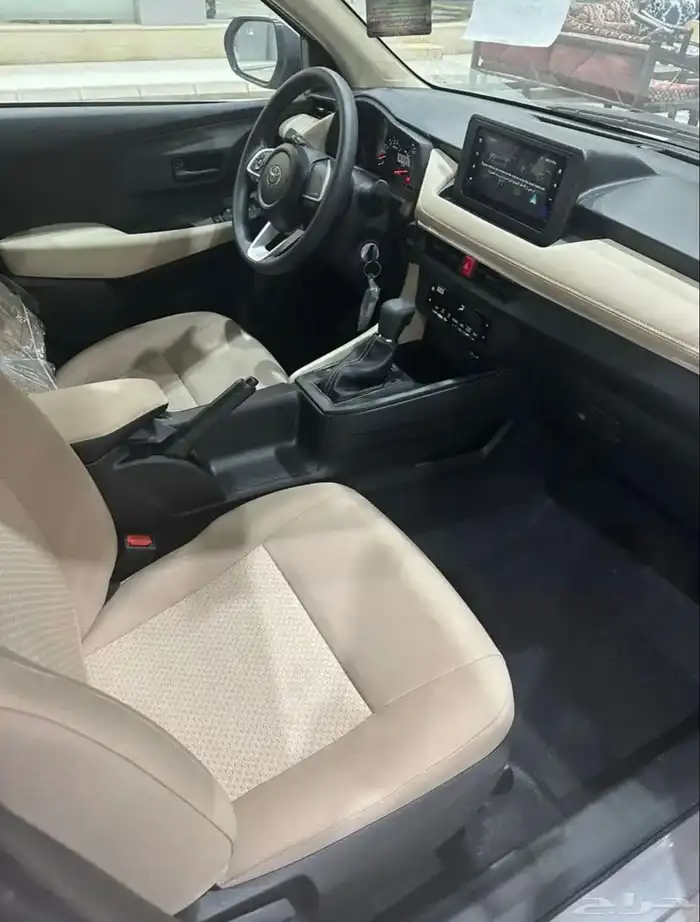 تويوتا يارس 2026 استاندر ونص فل باقل الاسعار 6