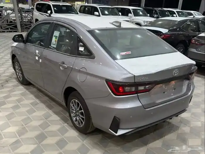 تويوتا يارس 2026 استاندر ونص فل باقل الاسعار 7