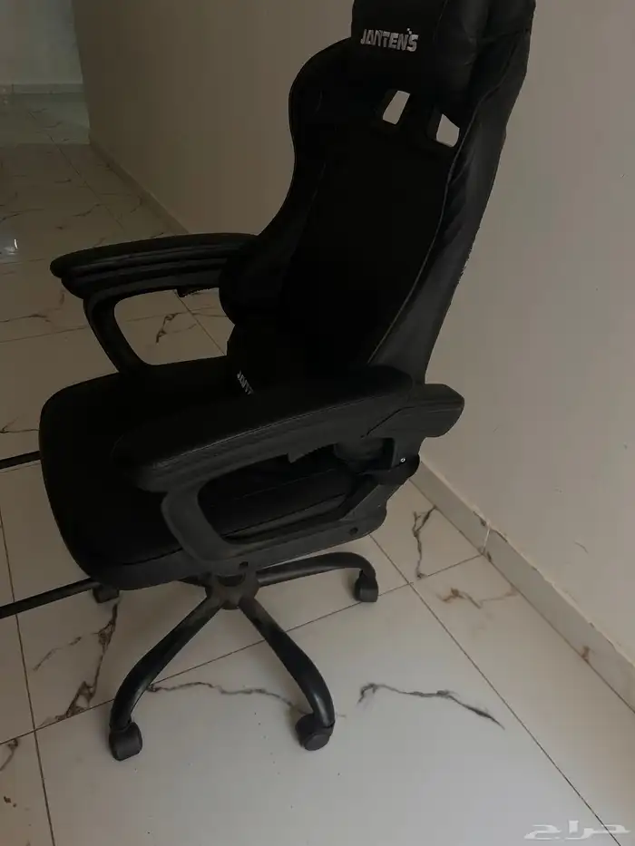 كرسي مكتب اسود مع مسند قدم الخرج 1