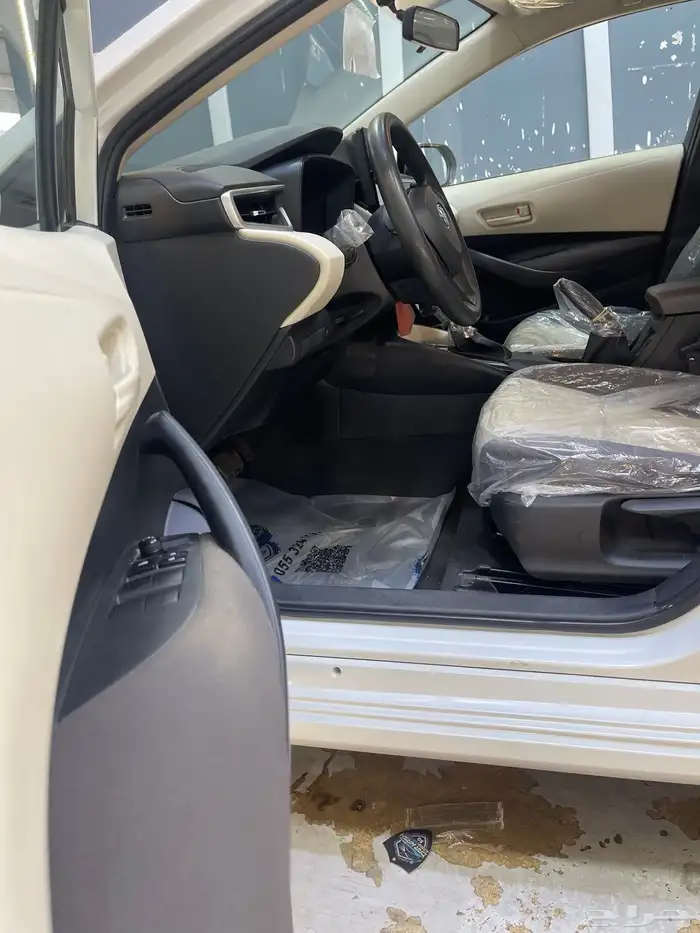 Corolla 2024XLi 2000Cc. 13