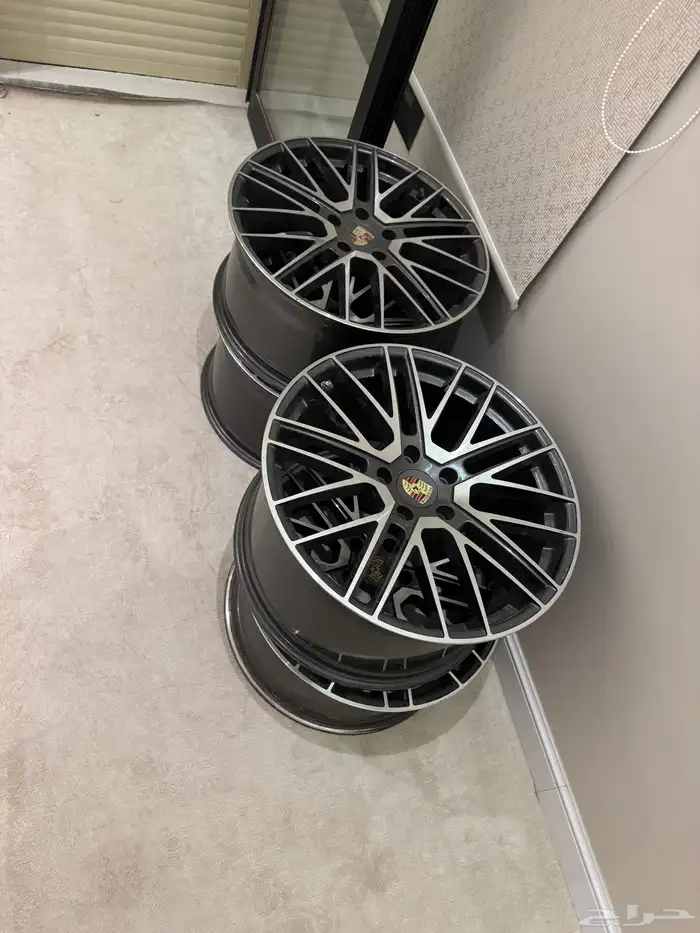 جنوط بورش بانميرا 2020 0