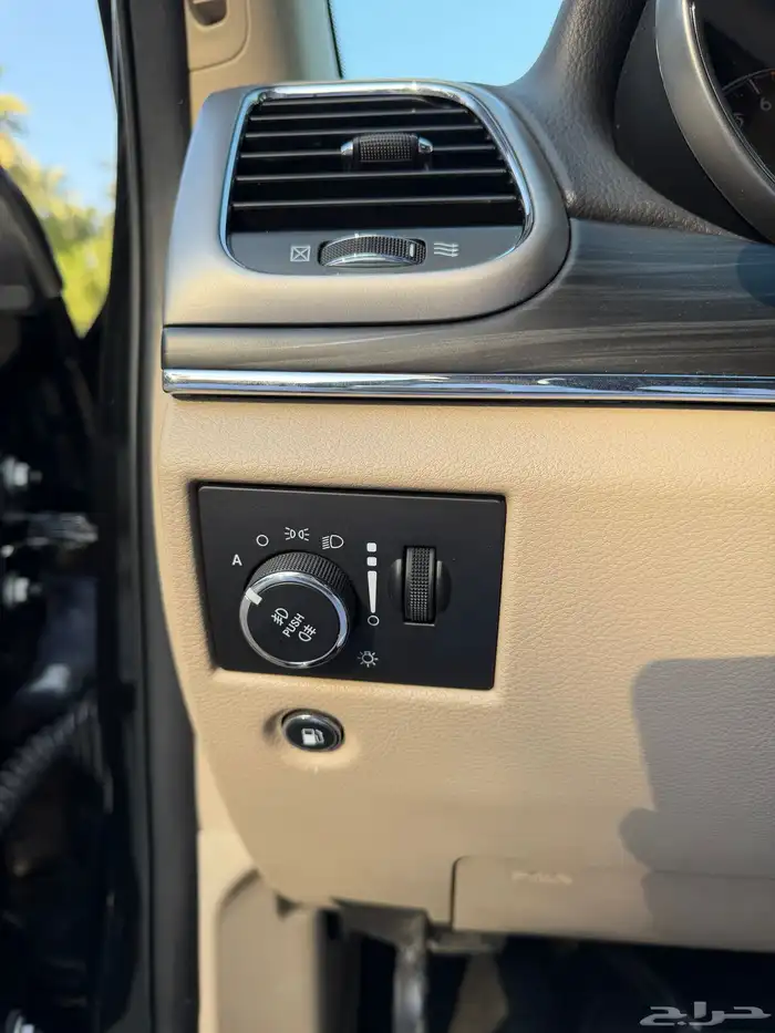 جراند شيروكي 11