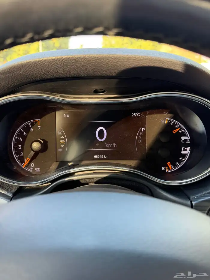 جراند شيروكي 10