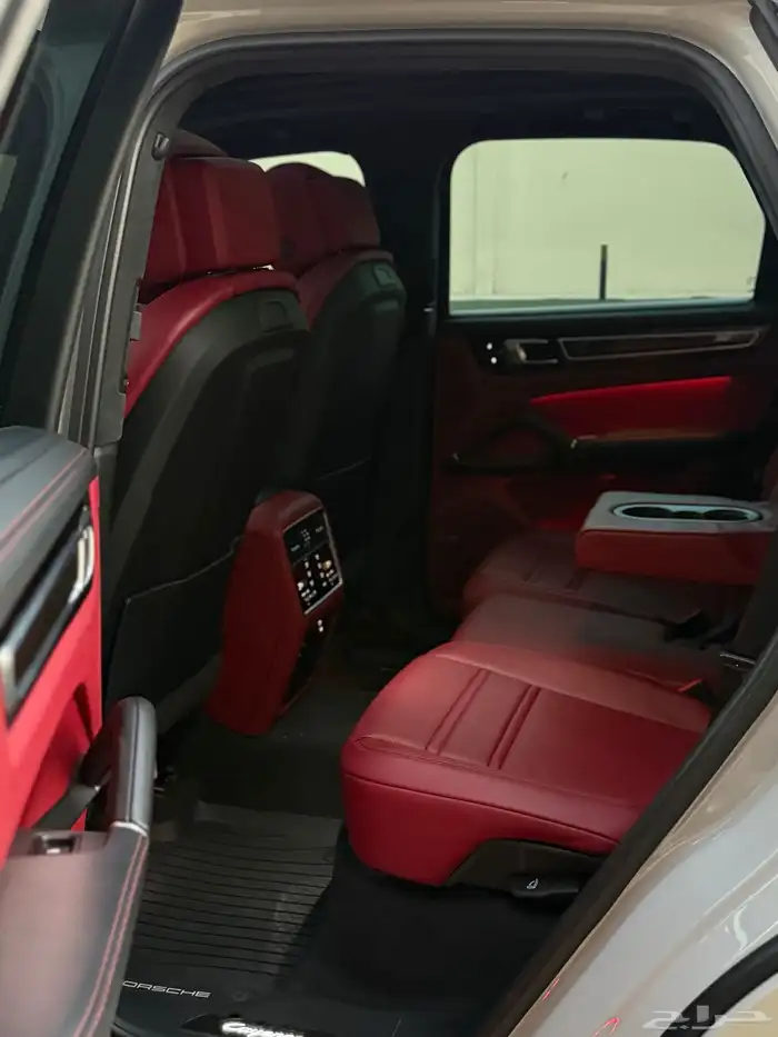 بورش كايين GTS موديل 2022 على الضمان 21