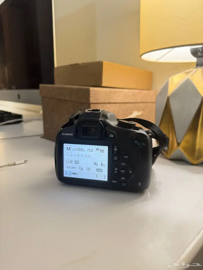 كاميرا كانون 1200d للبيع الحد 800 1