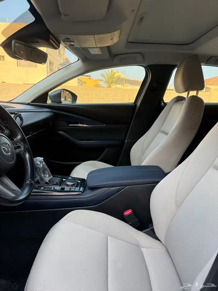 مازدا CX30 2021 نص فل 10