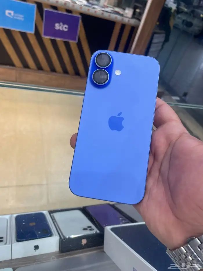 ايفون 16 عادي 128 جيجا البطاريه 91  جدا نظيف 0