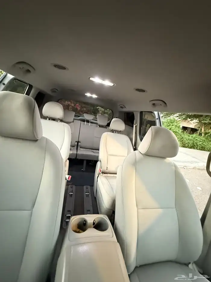 كيا كرنفال عائلي للبيع 21