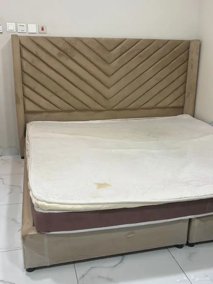 سرير نفرين 0