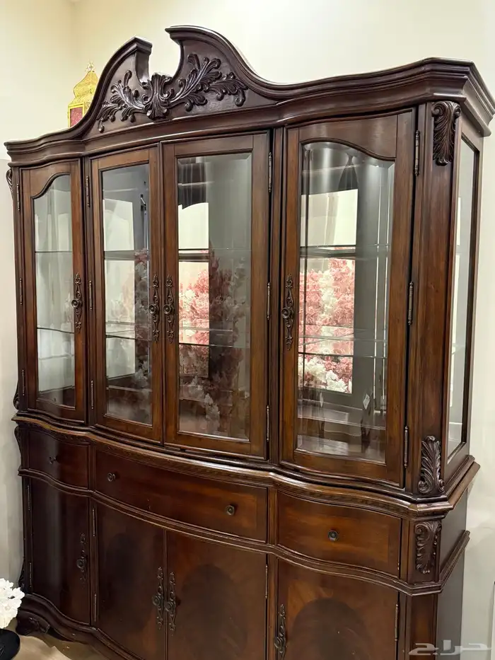 دولاب صحون وكاسات 1