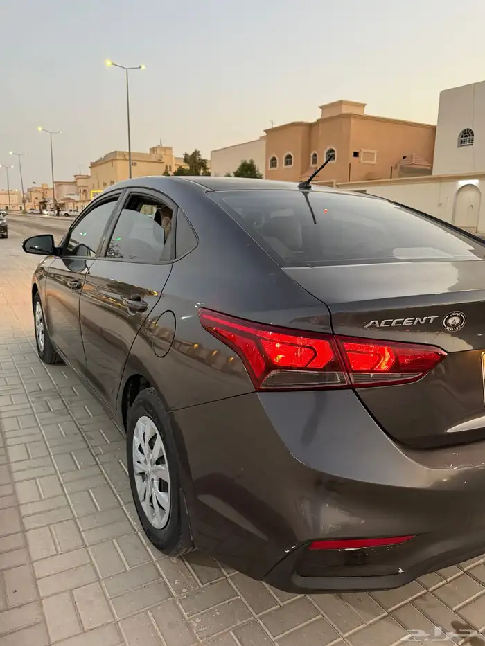 أكسنت وكالة مالك اول 4