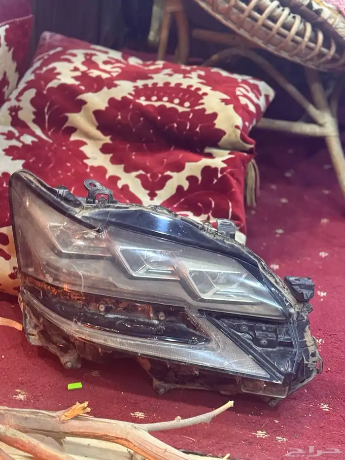 السلام عليكم ورحمة الله وبركاته للبيع شمعة لكزز 0