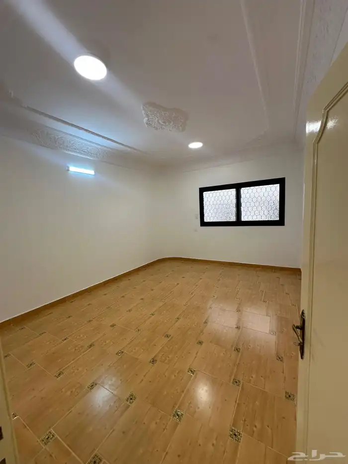 دور ارضي للايجار 10