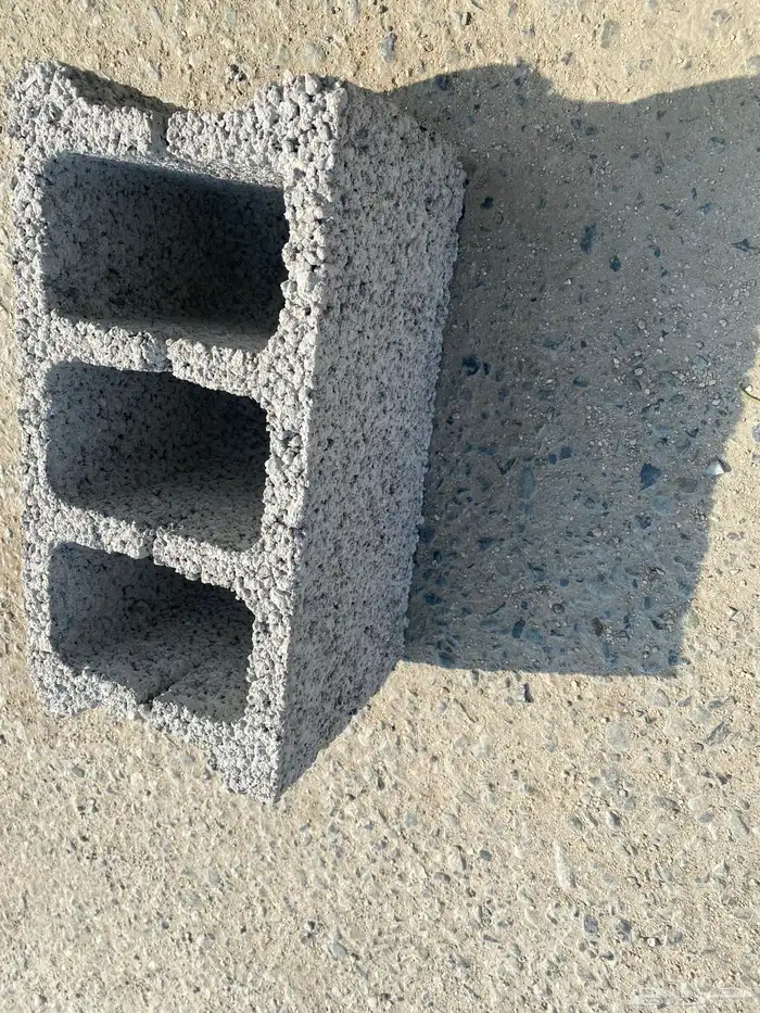 بلوك بركاني صافي بدون تلوينه 20 20 40 2