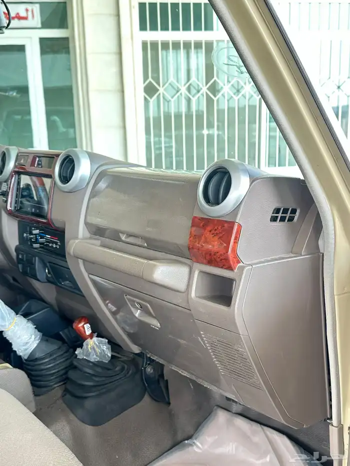 تويوتا ربع 2013 بريمي بدون ونش 10