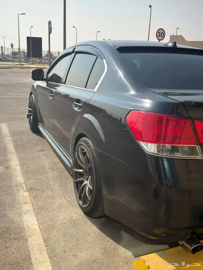 Subaru Legacy 2011 4