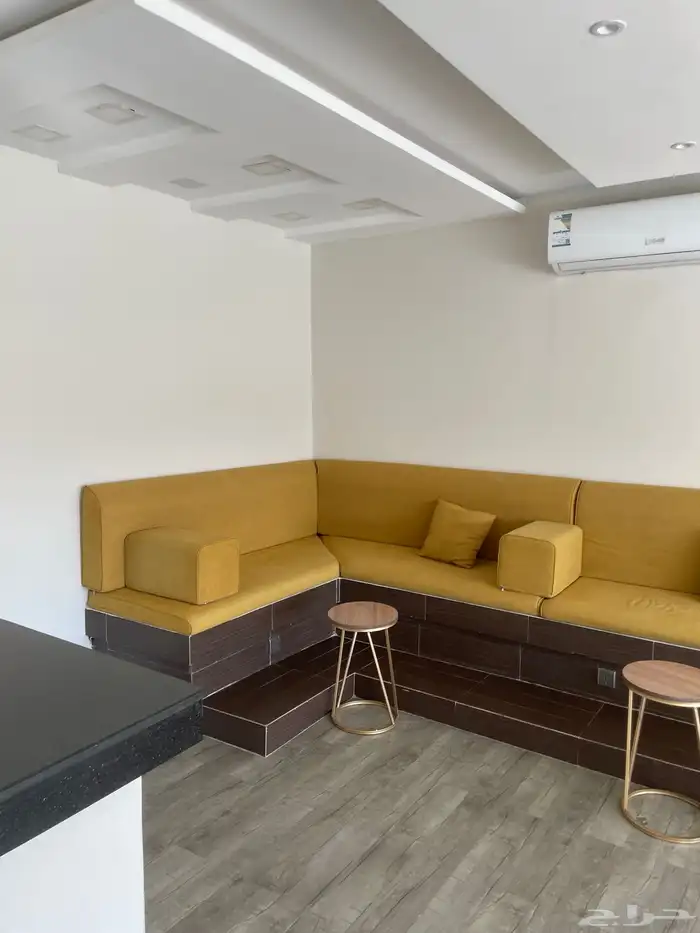 اثاث مستعمل شاليهات استراحات مكيفات ثلاجات شاشات كنب 6