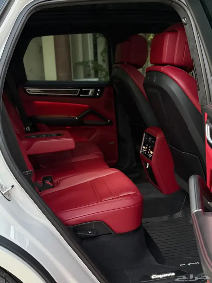 بورش كايين GTS موديل 2022 على الضمان 25