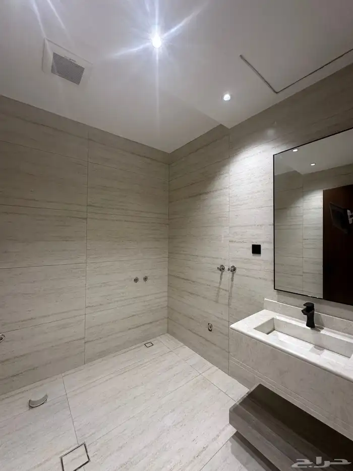 شقق تمليك بحوش 6 غرف 2