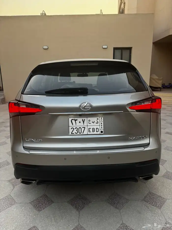 لكزس nx200t موديل 2017 5